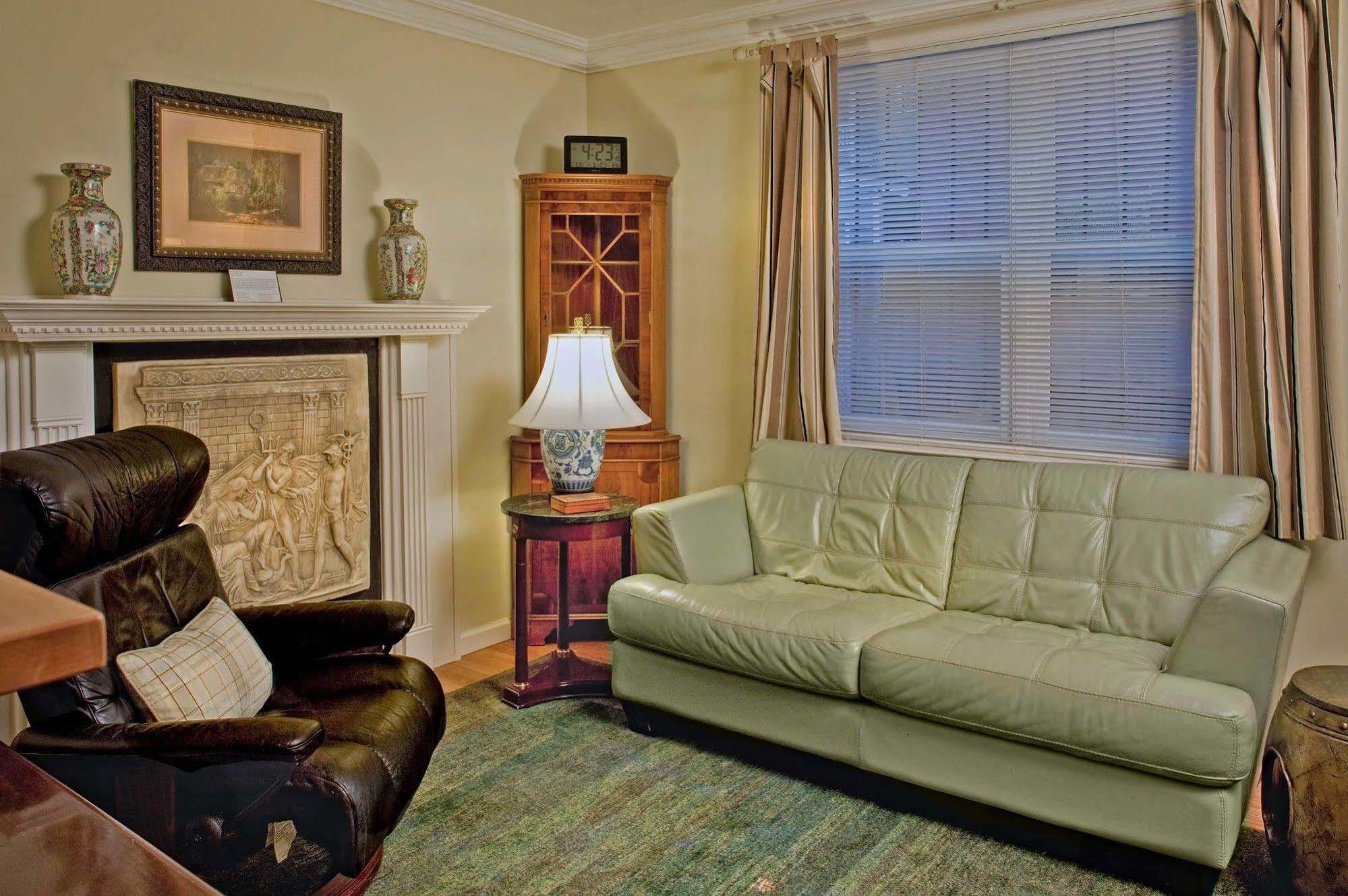 Galloway House Inn Саванна Экстерьер фото