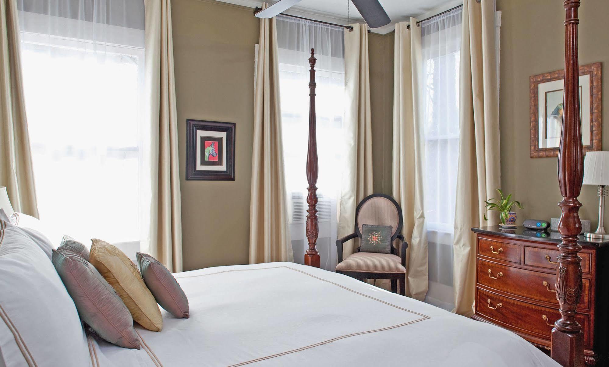 Galloway House Inn Саванна Экстерьер фото